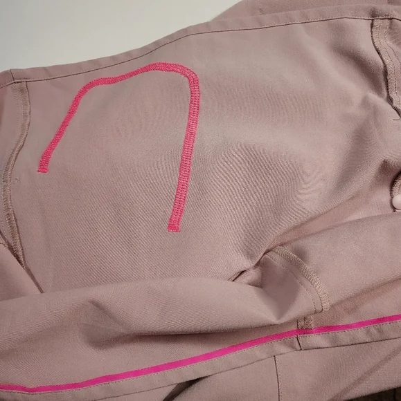 Movement by Butter Soft Mintaka scrub top, shirt collar, size L,mauve pink. - Picture 14 of 17